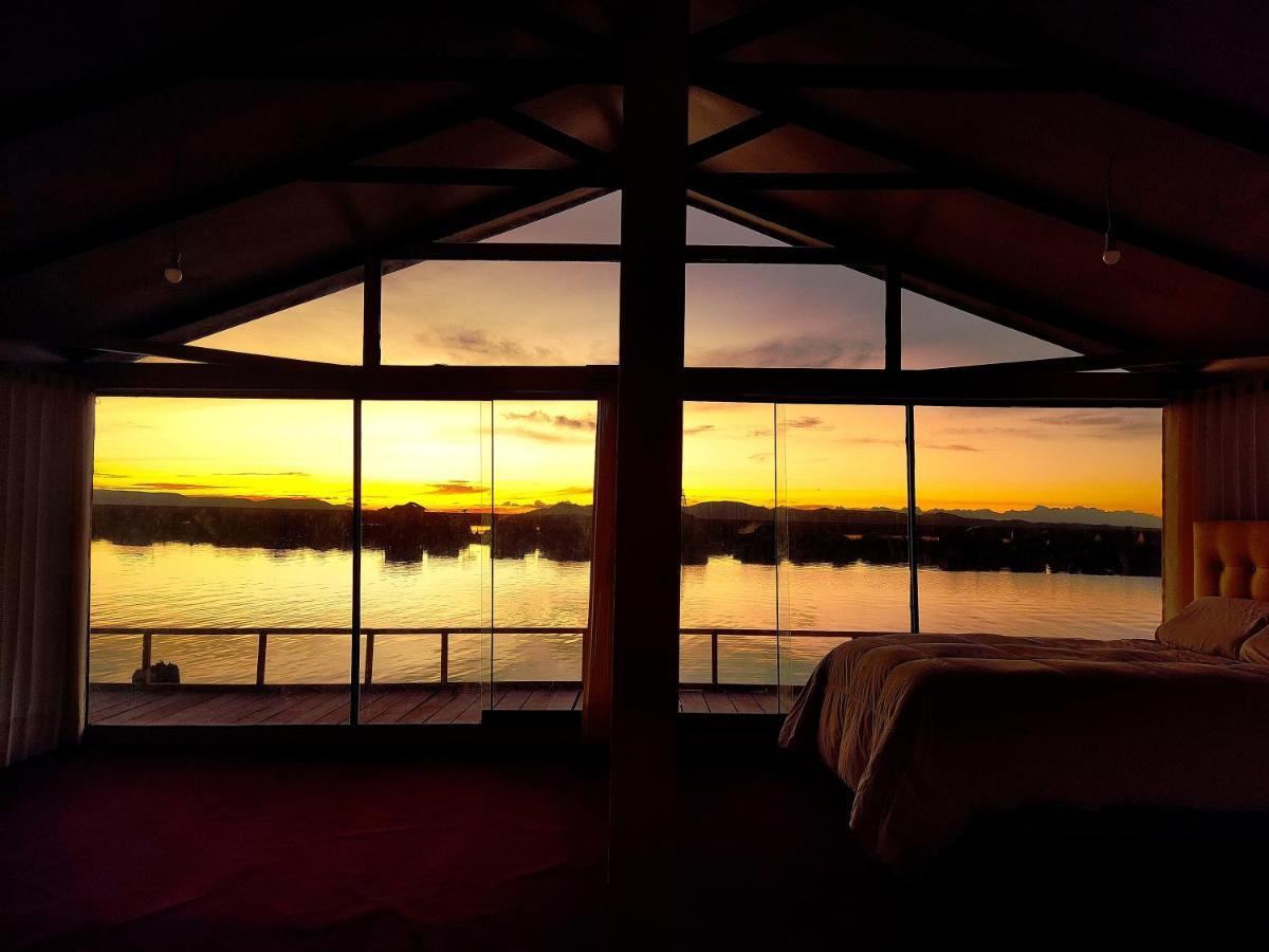 Villa Titicaca Habitacion Panoramica Vista Al Amanecer Puno Exterior foto