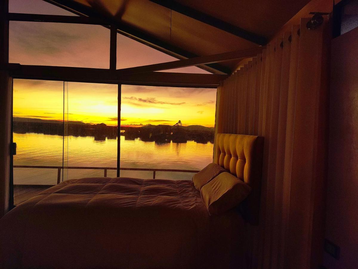 Villa Titicaca Habitacion Panoramica Vista Al Amanecer Puno Exterior foto