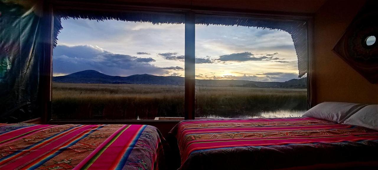 Villa Titicaca Habitacion Panoramica Vista Al Amanecer Puno Exterior foto